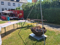 Feuerstelle für Steaks und Würstchen